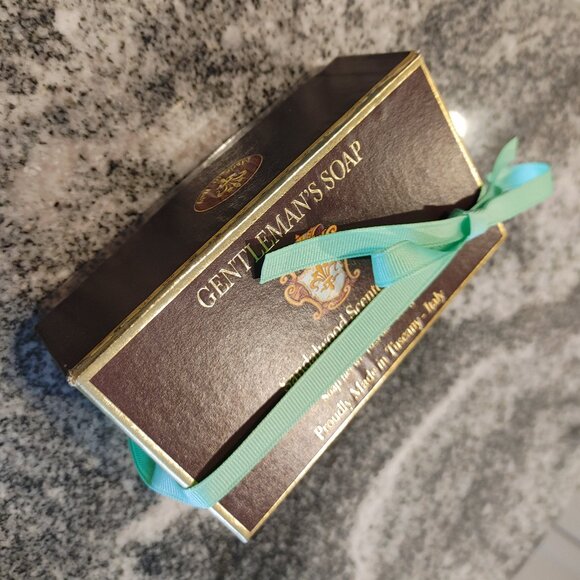 Gentlemen's Sandalwood Scented Soap. Made in Tuscany - Italy - Large bar - 300g - Picture 3 of 15